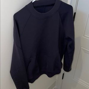 Lulu lemon black crewneck with reflective sleeves